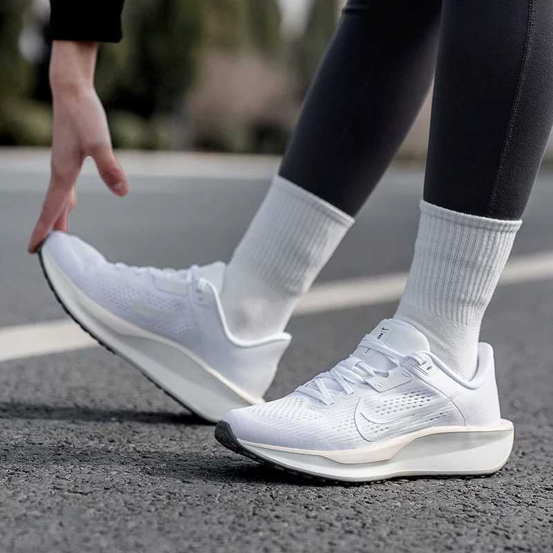 NIKE Women's QEST 6 Mesh Shoes - đánh giá và giá Women Shoes Hong Kong
