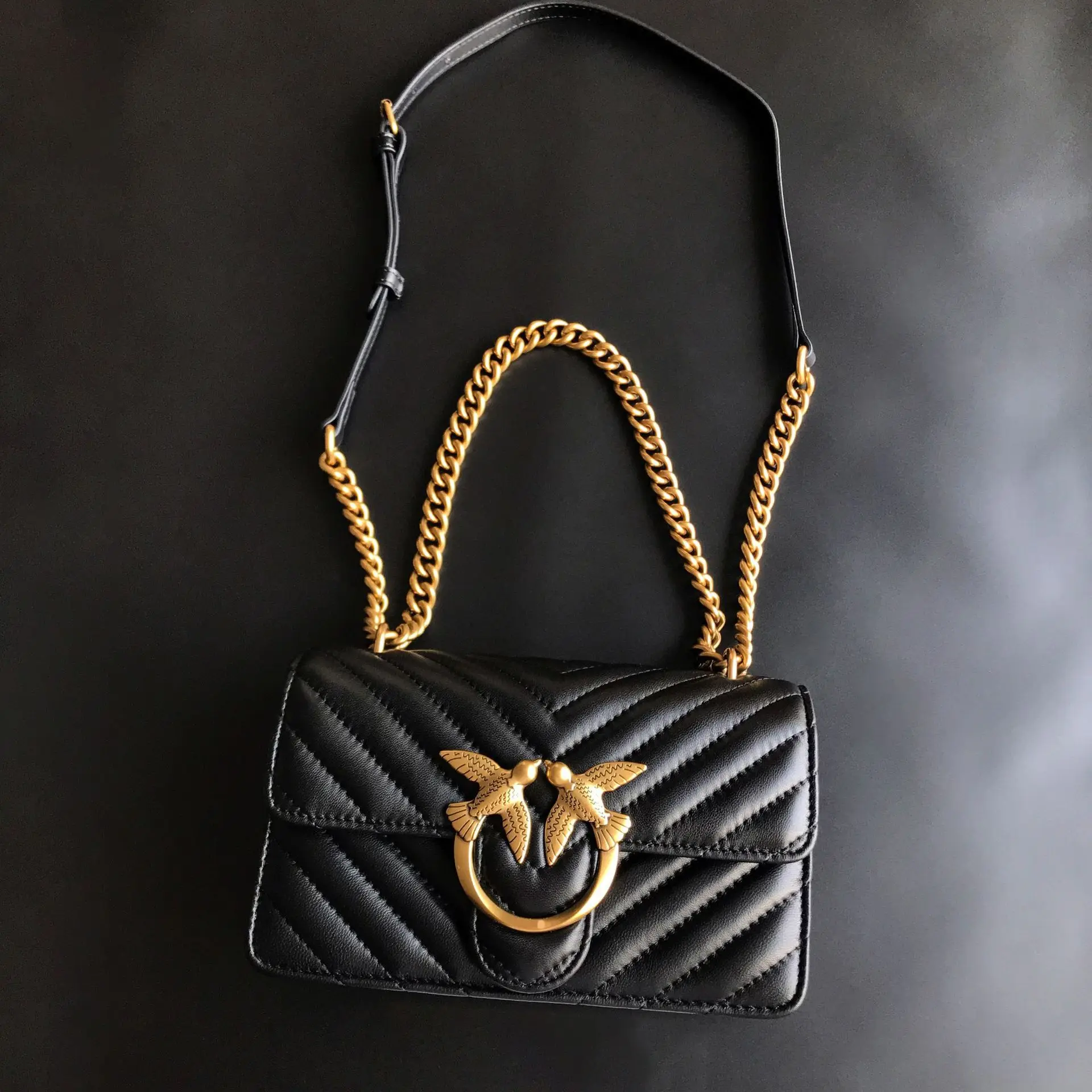 Gift Pinko Same Style V Patter - đánh giá và giá Women'S Shoes Louis Vuitton