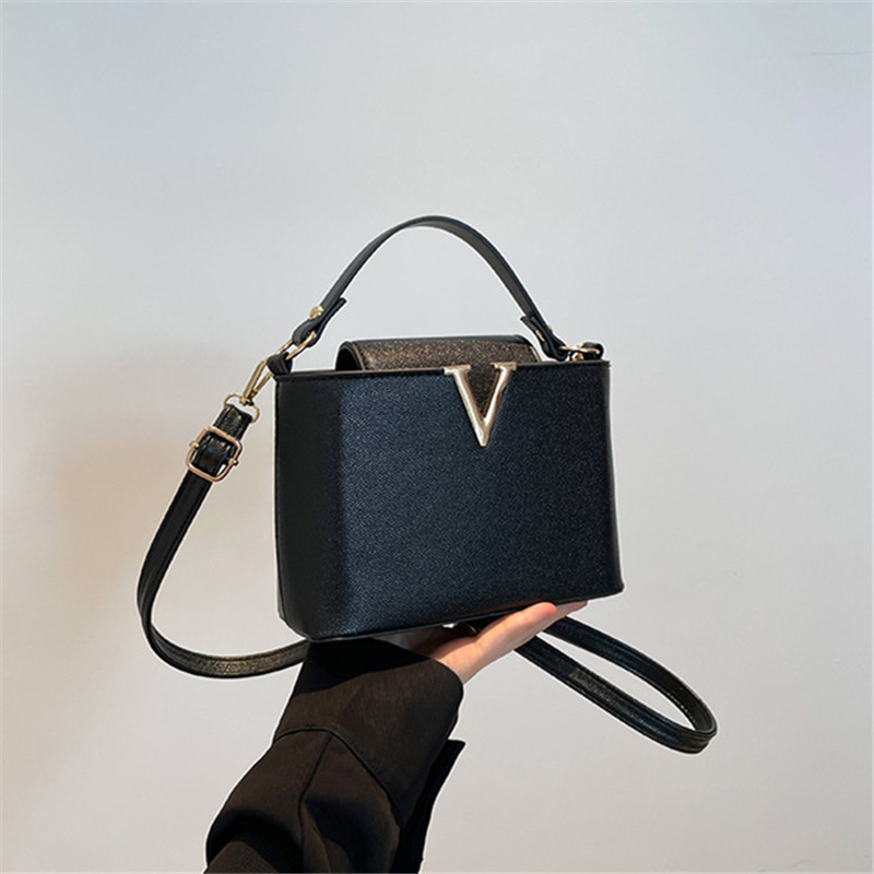 Luxury Women's Tote Bag, Chic  - đánh giá và giá Women'S Shoes Louis Vuitton